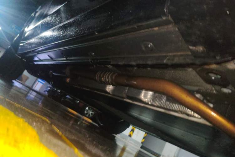 Used Li Auto L8 2024 Max Chassis Front Right