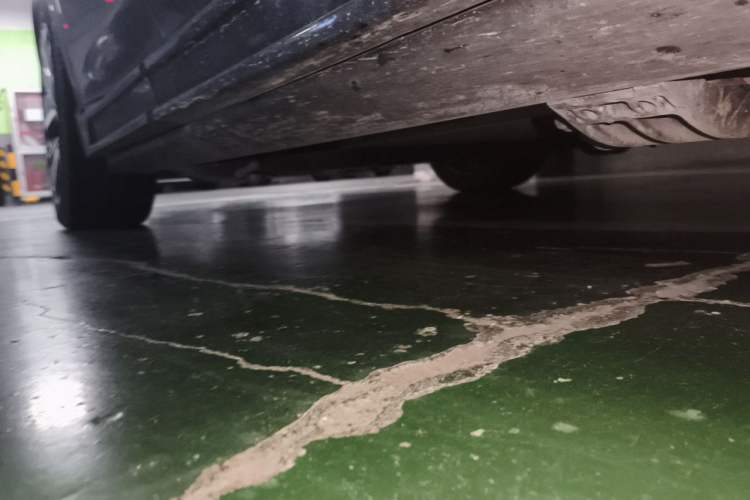 Used Li Auto L8 2024 Ultra Model Chassis Front Right