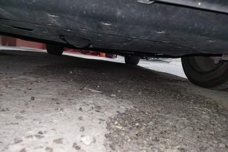 Used Li Auto L8  Chassis Front