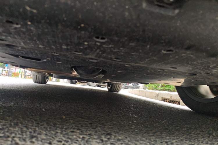 Used Li Auto L8 2024 Max Chassis Front