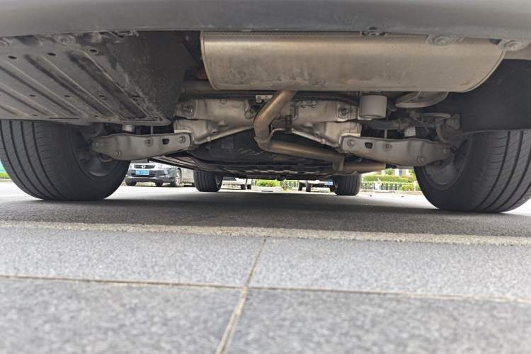 Used Li Auto L8 2024 Max Chassis Rear
