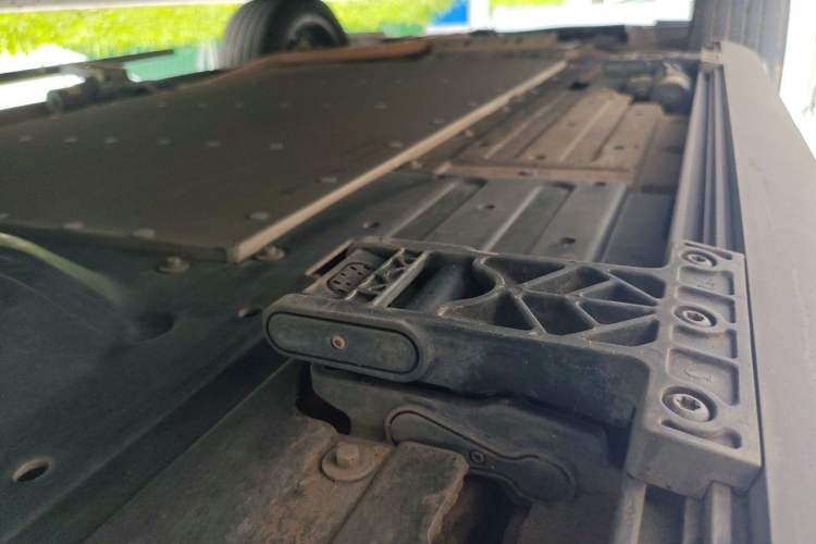 Used Li Auto L8 2024 Max Chassis Rear Left