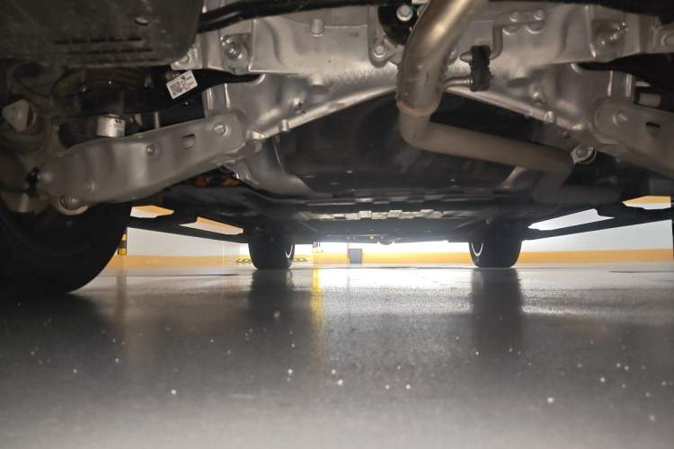 Used Li Auto L8 2024 Pro Model Chassis Rear