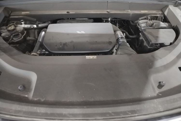 Used Li Auto L8 2024 Pro Model Engine Bay