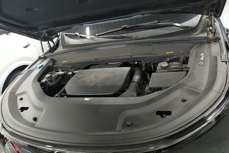 Used Li Auto L8 2024 Pro Model Engine Bay