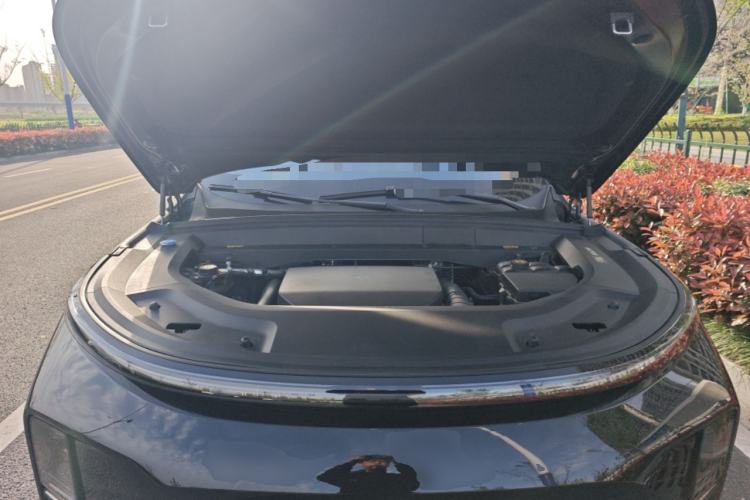 Used Li Auto L8 2024 Pro Model Engine Bay