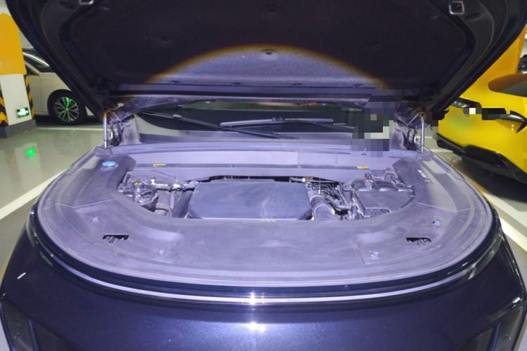 Used Li Auto L8 2024 Pro Model Engine Bay