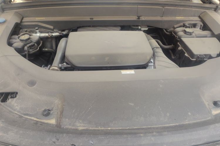 Used Li Auto L8 2024 Max Engine Bay
