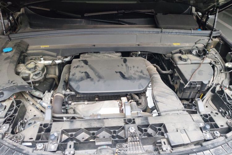Used Li Auto L8 2024 Pro Model Engine Bay