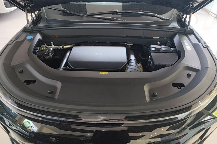 Used Li Auto L8 2024 Max Engine Bay