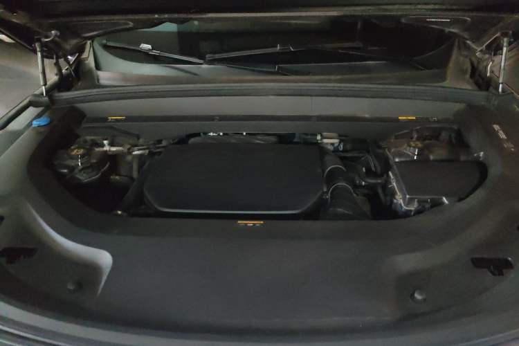 Used Li Auto L8 2024 Max Engine Bay