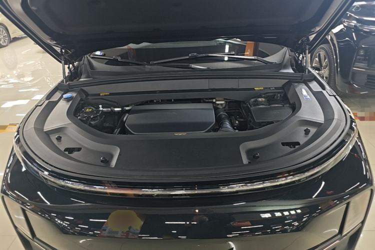 Used Li Auto L8 2024 Ultra Model Engine Bay