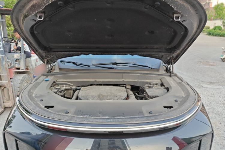 Used Li Auto L8 2024 Max Engine Bay