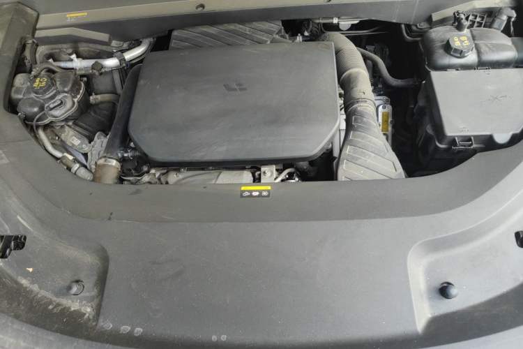 Used Li Auto L8 2024 Ultra Model Engine Bay