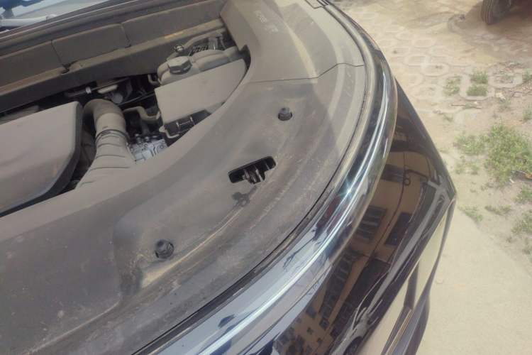 Used Li Auto L8 2024 Max Engine Bay Left
