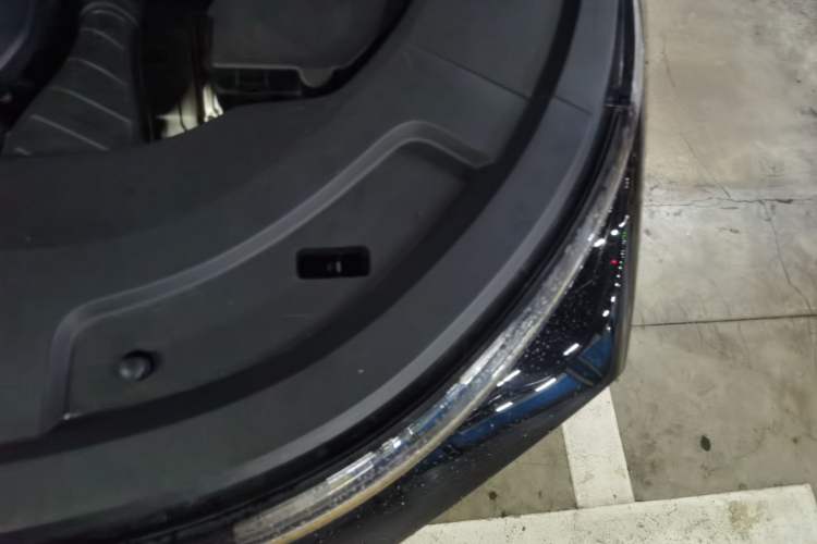 Used Li Auto L8  Engine Bay Left