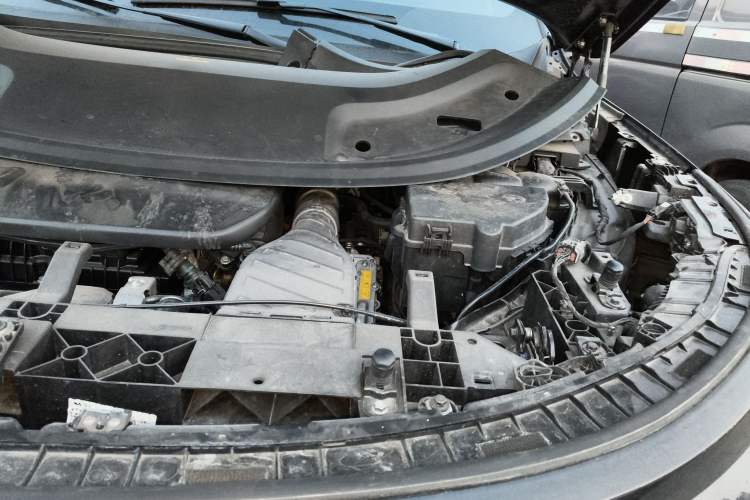 Used Li Auto L8 2024 Max Engine Bay Left