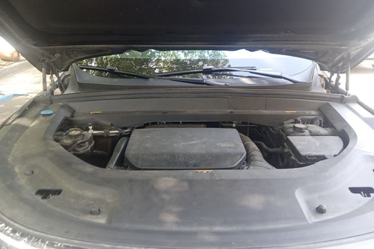 Used Li Auto L8 2024 Pro Model Engine Bay