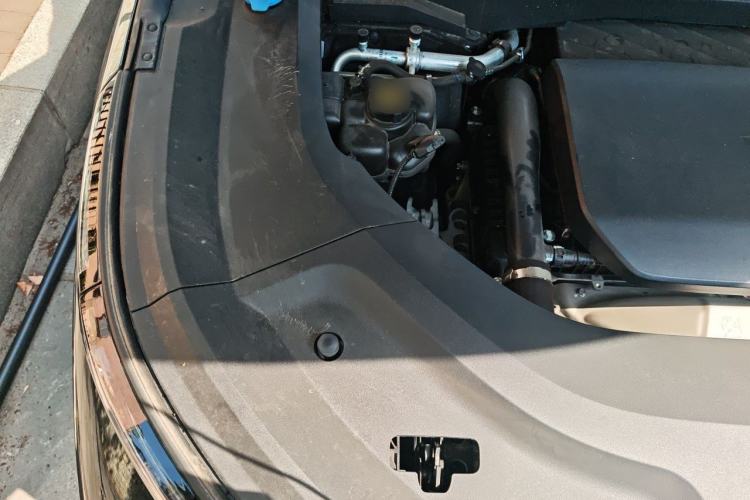 Used Li Auto L8 2024 Max Engine Bay Right