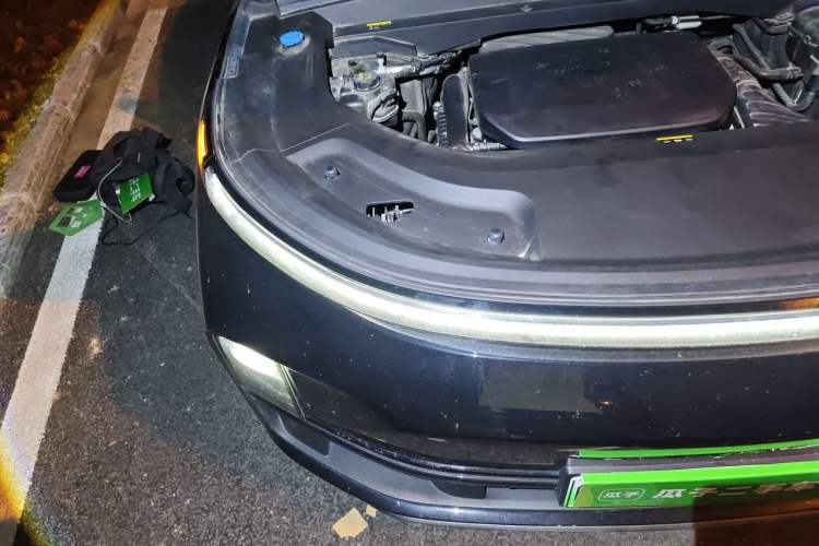 Used Li Auto L8 2024 Ultra Model Engine Bay Right