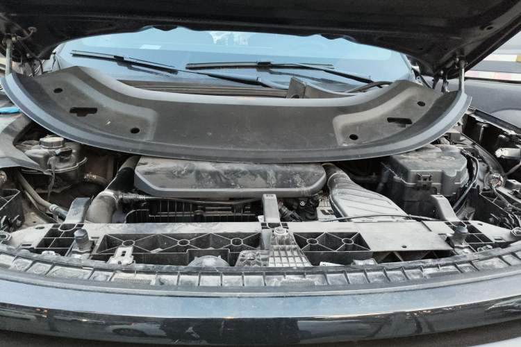 Used Li Auto L8 2024 Max Engine Bay