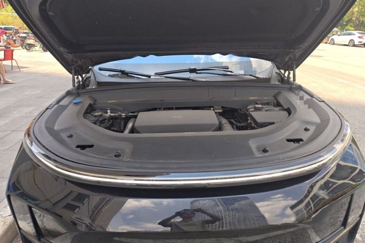 Used Li Auto L8 2024 Max Engine Bay
