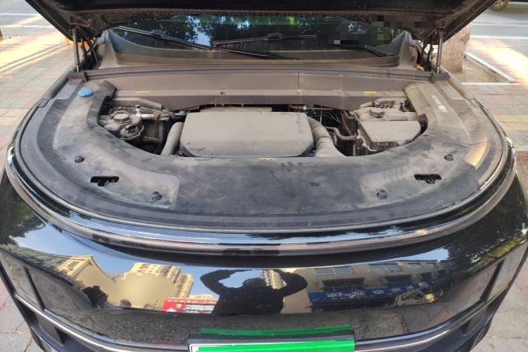 Used Li Auto L8 2024 Pro Model Engine Bay