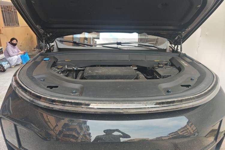 Used Li Auto L8 2024 Max Engine Bay