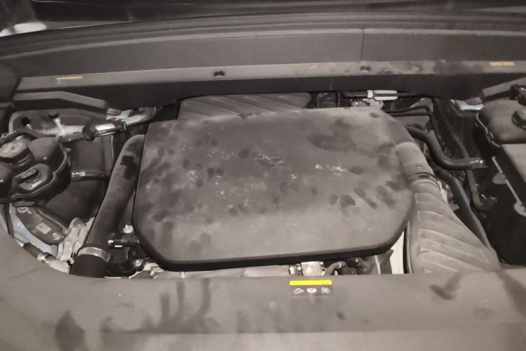 Used Li Auto L8 2024 Ultra Model Engine Bay