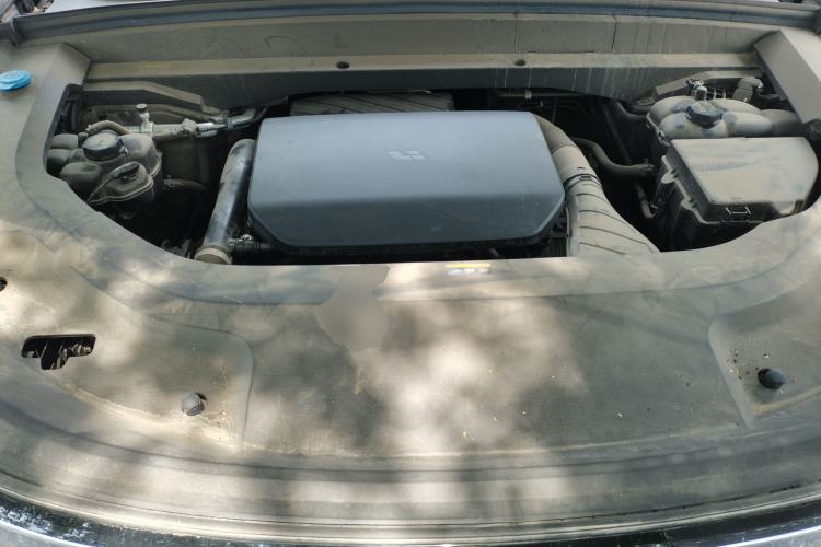 Used Li Auto L8 2024 Pro Model Engine Bay