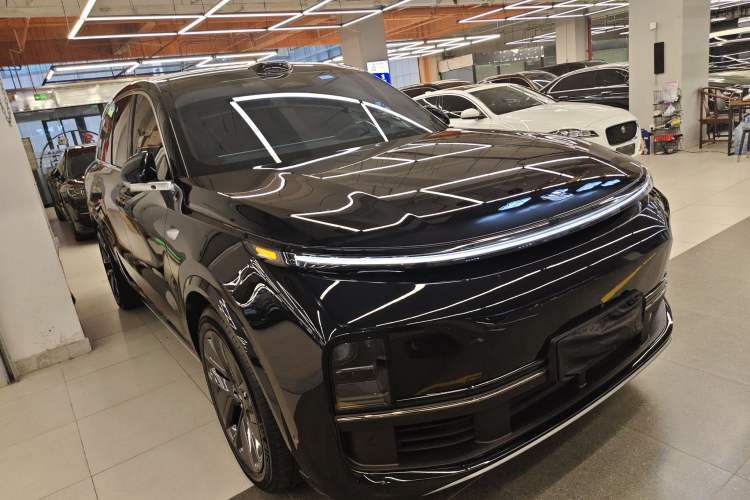 Used Li Auto L8 2024 Max Exterior 1