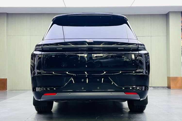 Used Li Auto L8 2024 Pro Model Exterior 12