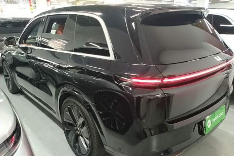 Used Li Auto L8 2024 Pro Model Exterior 2