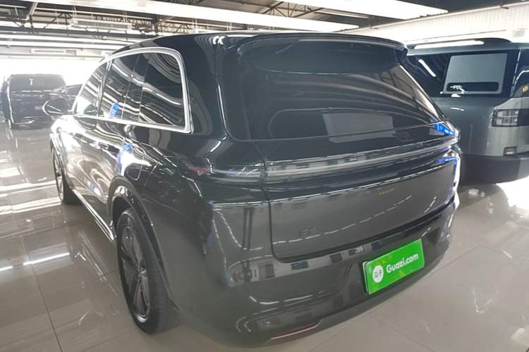 Used Li Auto L8 2024 Pro Model Exterior 2