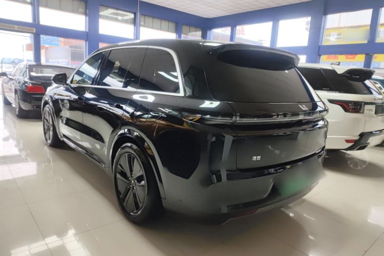 Used Li Auto L8 2024 Pro Model Exterior 2