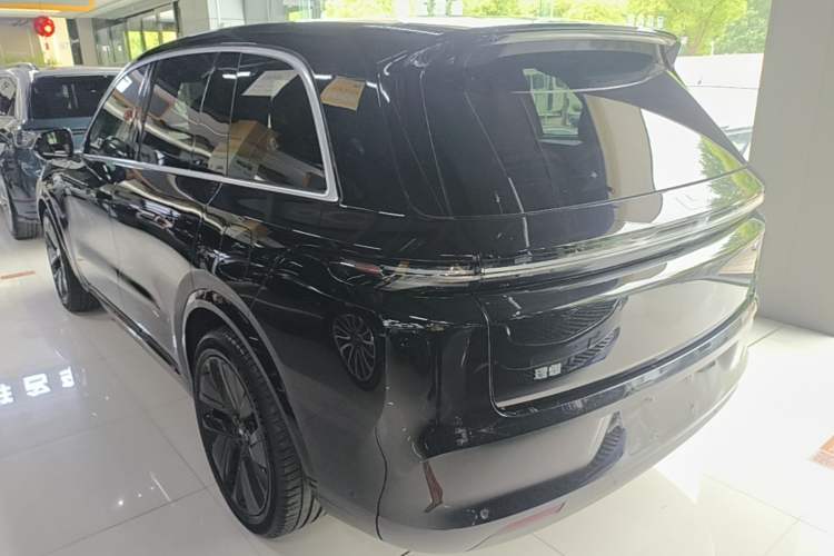 Used Li Auto L8 2024 Pro Model Exterior 2