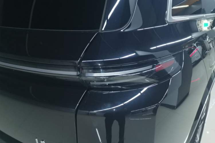 Used Li Auto L8 2024 Max Exterior 3