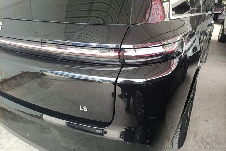 Used Li Auto L8 2024 Pro Model Exterior 3