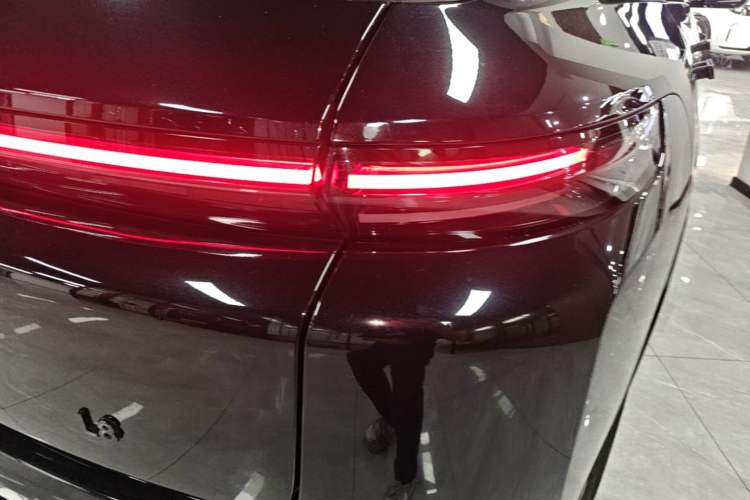 Used Li Auto L8 2024 Max Exterior 3