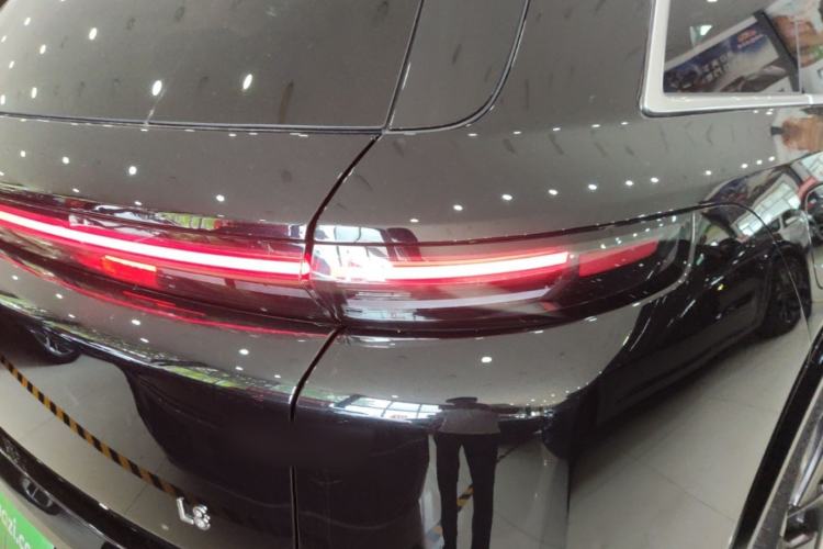 Used Li Auto L8 2024 Pro Model Exterior 3