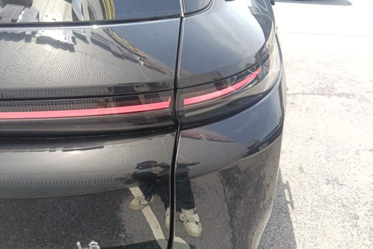 Used Li Auto L8 2024 Pro Model Exterior 3