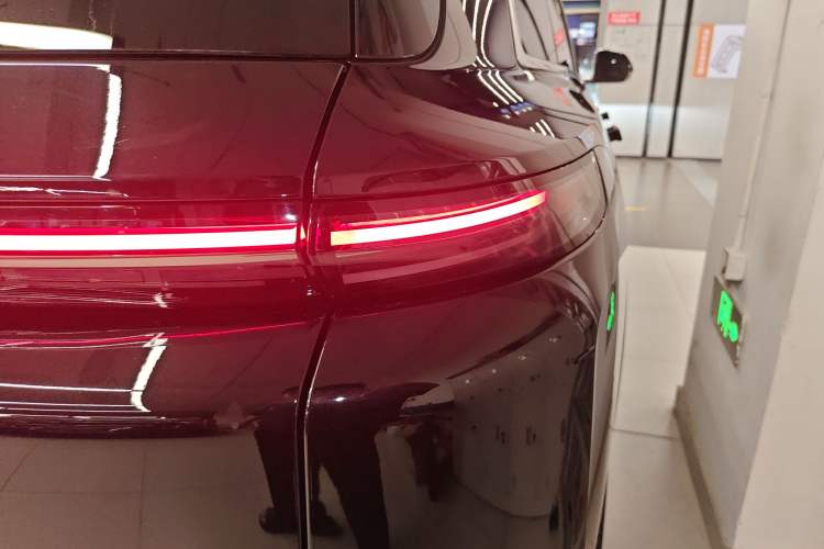 Used Li Auto L8 2024 Max Exterior 3