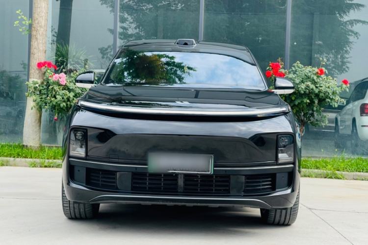 Used Li Auto L8 2024 Max Exterior 3