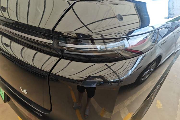Used Li Auto L8 2024 Max Exterior 3