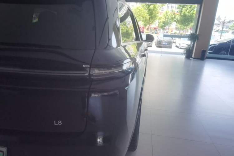 Used Li Auto L8 2024 Pro Model Exterior 3