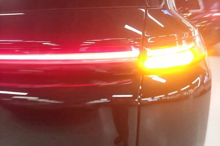 Used Li Auto L8 2024 Ultra Model Exterior 3