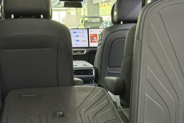 Used Li Auto L8 2024 Ultra Model Exterior 8