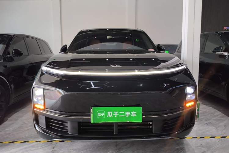 Used Li Auto L8 2024 Pro Model Front