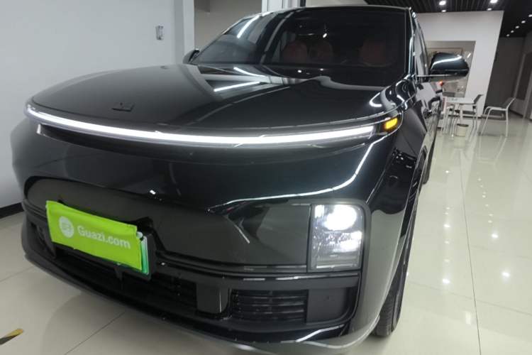 Used Li Auto L8 2024 Pro Model Front