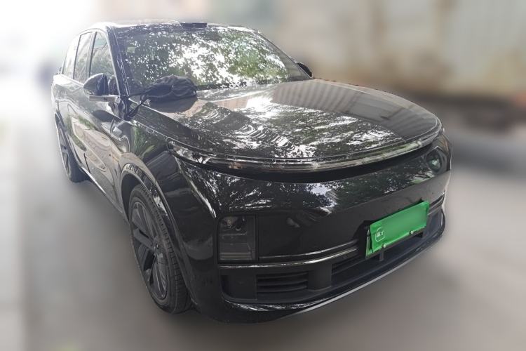 Used Li Auto L8 2024 Max Front Right 45 Deg